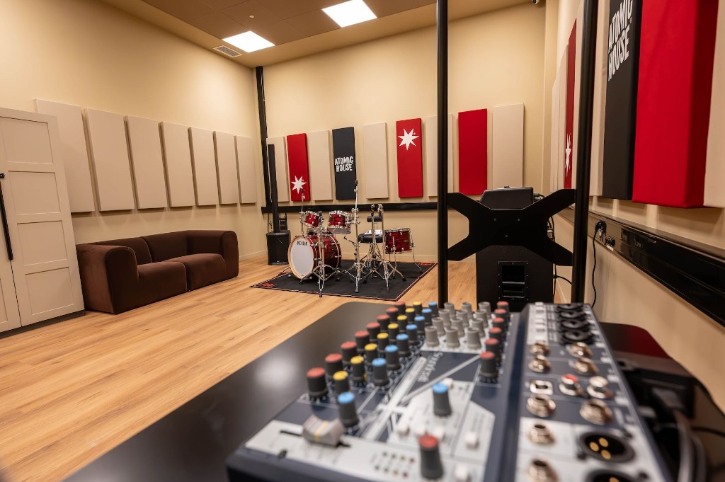 Atomic House – Sala de ensayo 4